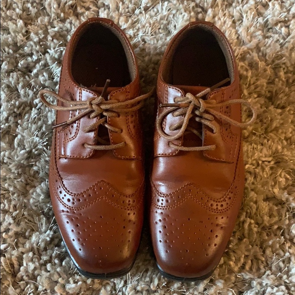 Like new Boys Deer Stag Oxfords Dress Shoes